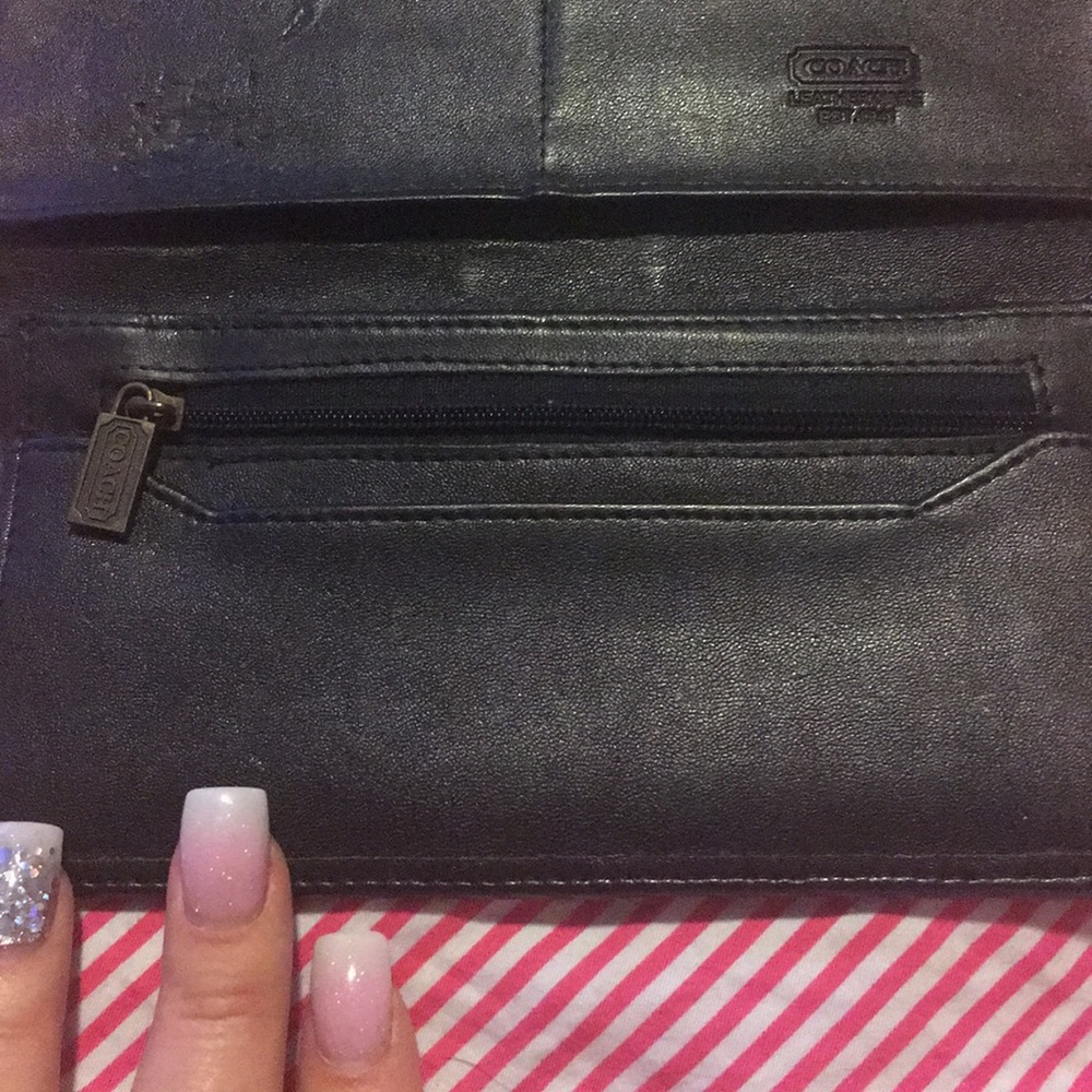 Authentic Coach Wallet - Picture 6 of 6
